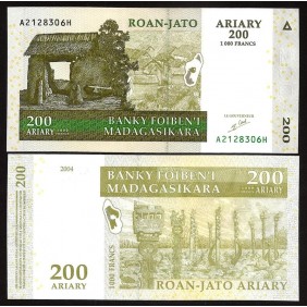 MADAGASCAR 200 Ariary 2004